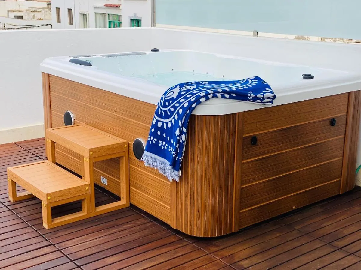 Hostel Lantia Rooftop House Arrecife  İspanya