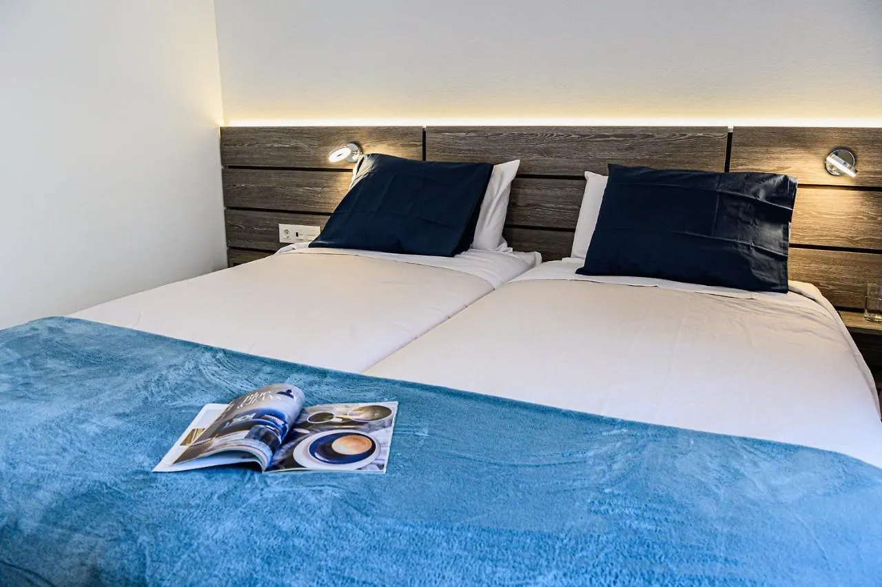 Lantia Rooftop House Arrecife  Hostel