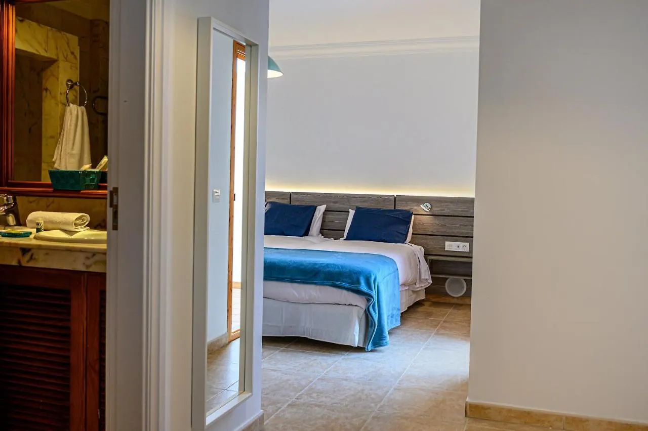 Lantia Rooftop House Arrecife  Hostel